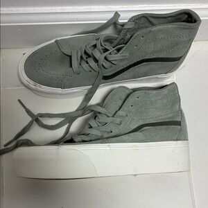 Never Worn Eucalyptus Vans 🌱🌿